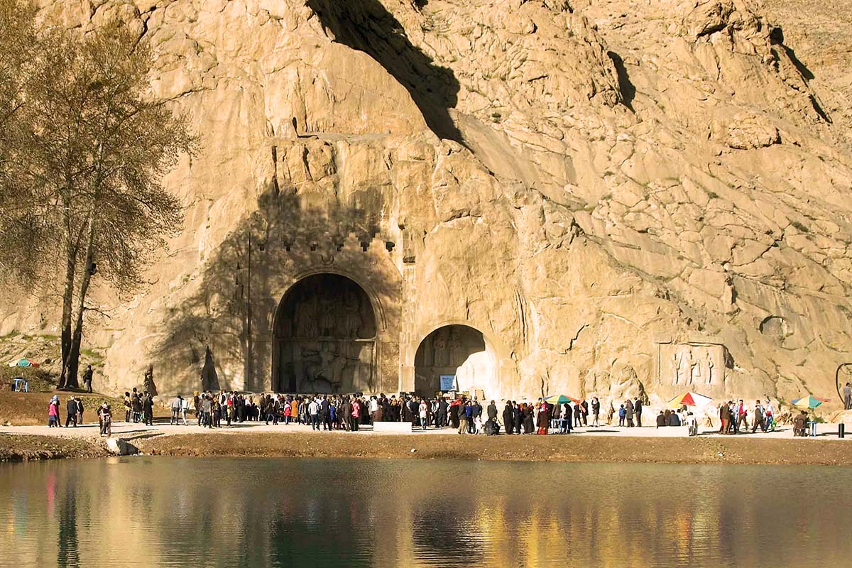 Visit Taq-e Bostan on Kermansh daily trip!