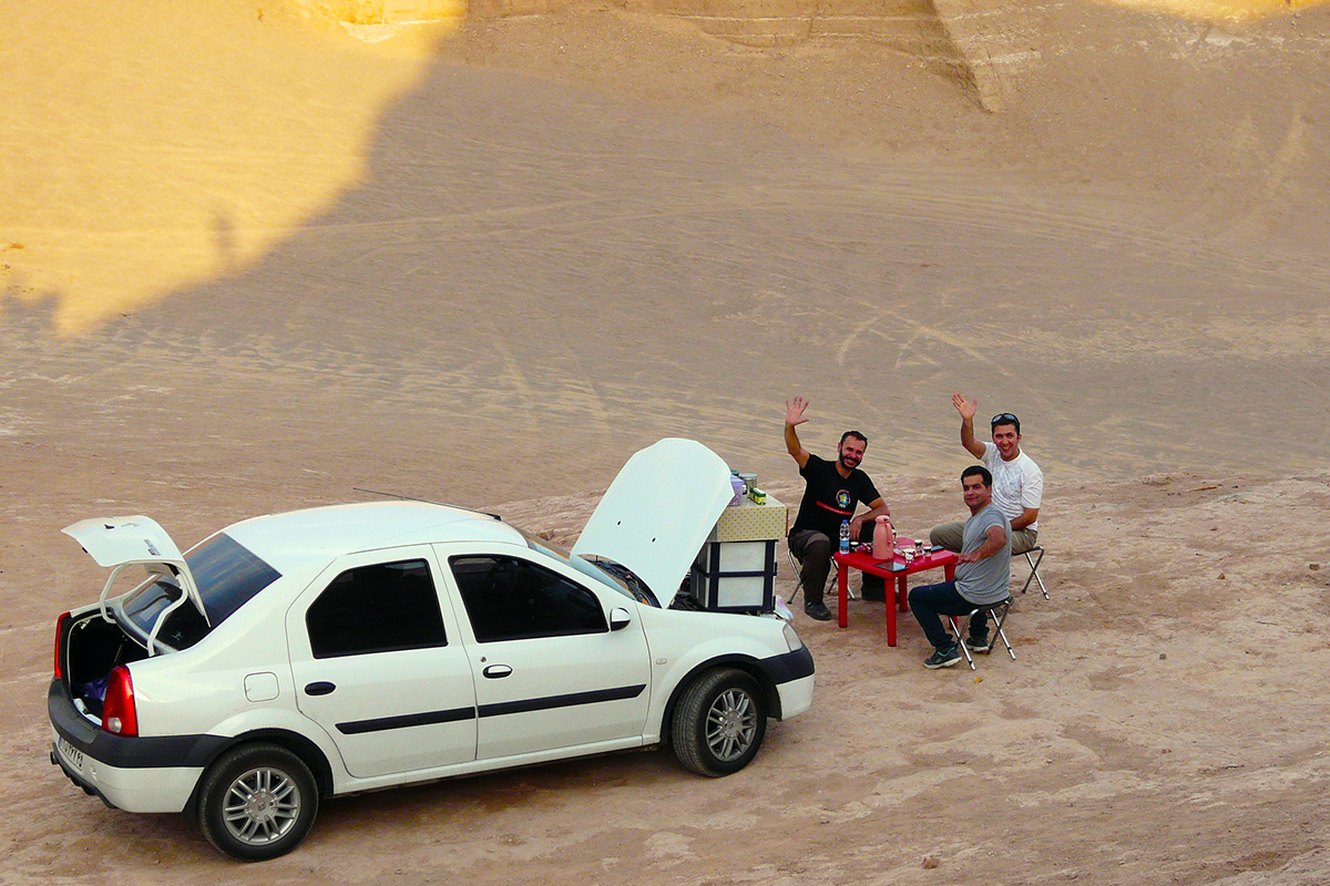 Visit Lut desert, Shahdad and Rayen during Iran budget (15 Days) guided tour!