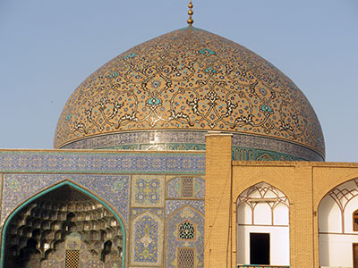 Sheikh-Lotfollah-mosque-Isfahan-tour